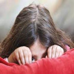 بررسی علل ترس در کودکان دوزبانه